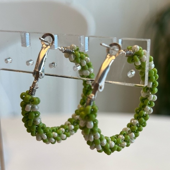 New Summer Hoop Earrings - Green Sea Seads - Picture 7 of 8